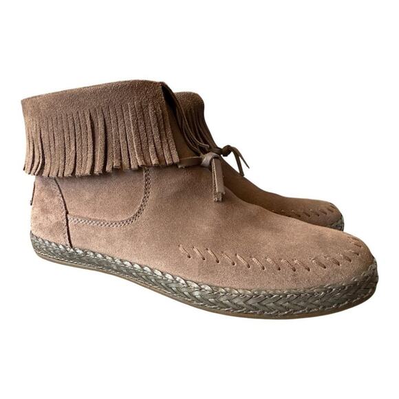 UGG Kennadi Moccasin Fringe Bootie Gray Suede Women size 7.5 - Picture 1 of 7